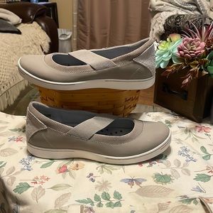 AHNU Fabric Slip On Flat Shoes Strap NWOT